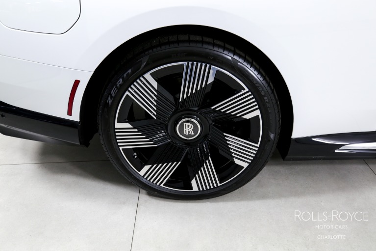 Used-2025-Rolls-Royce-Spectre