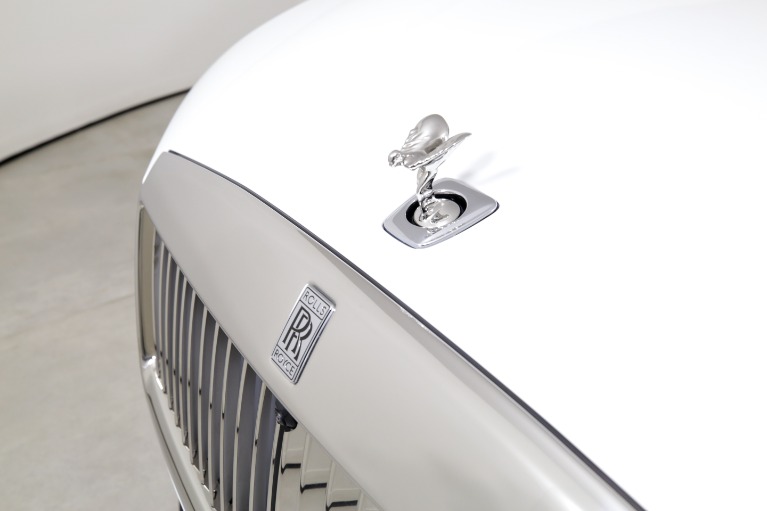 Used-2025-Rolls-Royce-Spectre