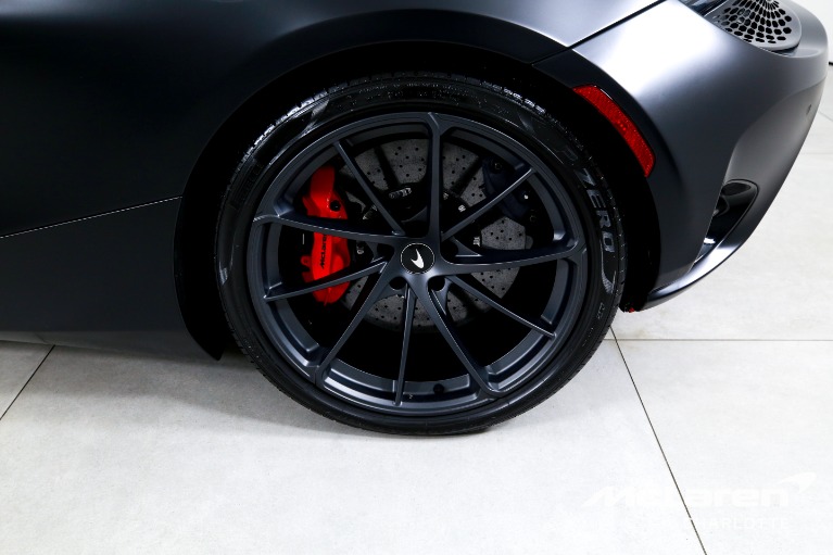Used-2025-McLaren-750S-Spider