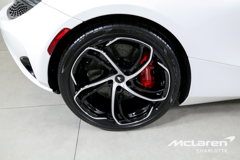 Used-2024-McLaren-750S