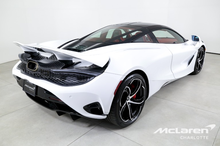 Used-2024-McLaren-750S