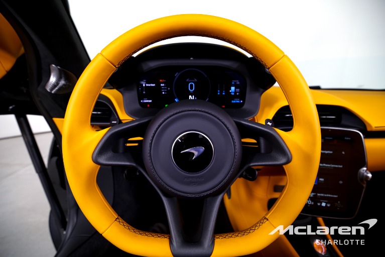 Used-2025-McLaren-Artura-Spider-TechLux
