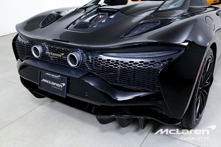 Used-2025-McLaren-Artura-Spider-TechLux