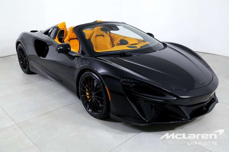 Used-2025-McLaren-Artura-Spider-TechLux