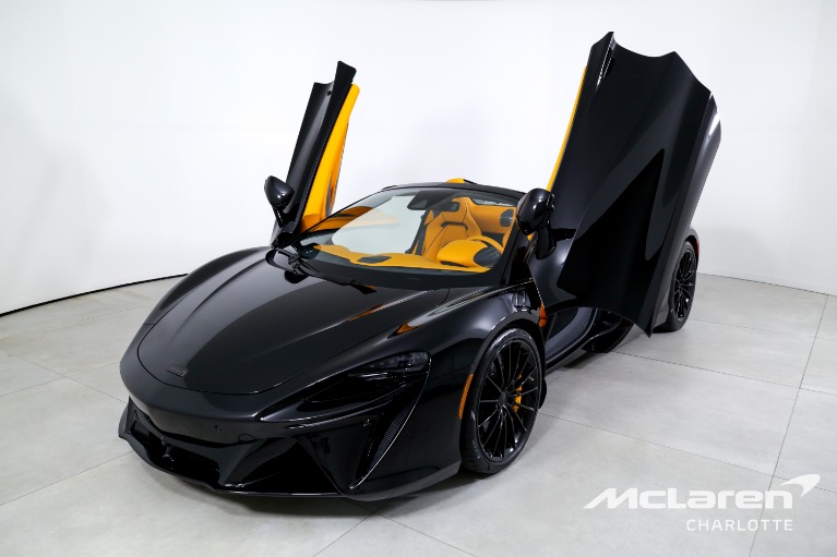 Used-2025-McLaren-Artura-Spider-TechLux