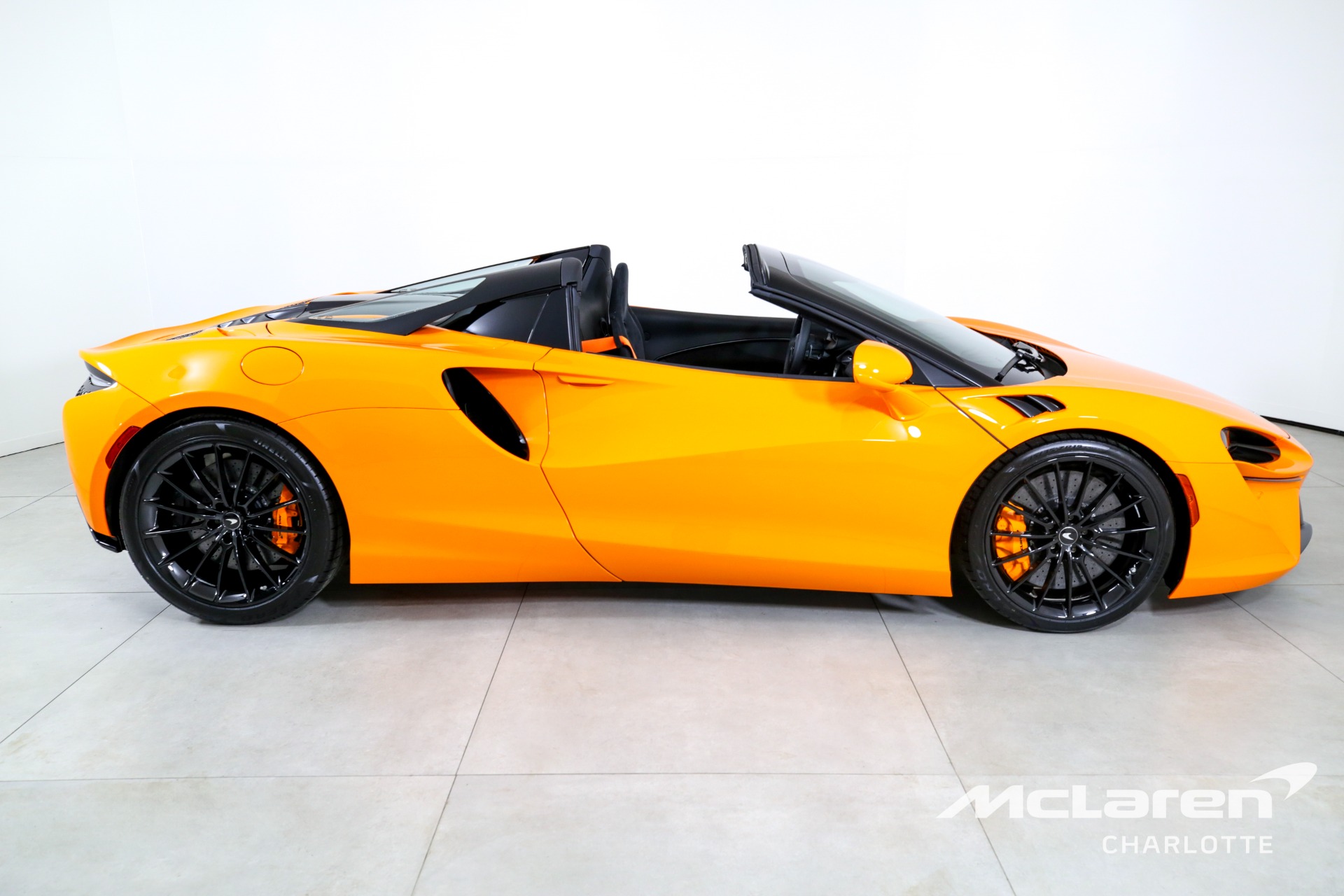 Used 2025 McLaren Artura Spider Performance | Charlotte, NC
