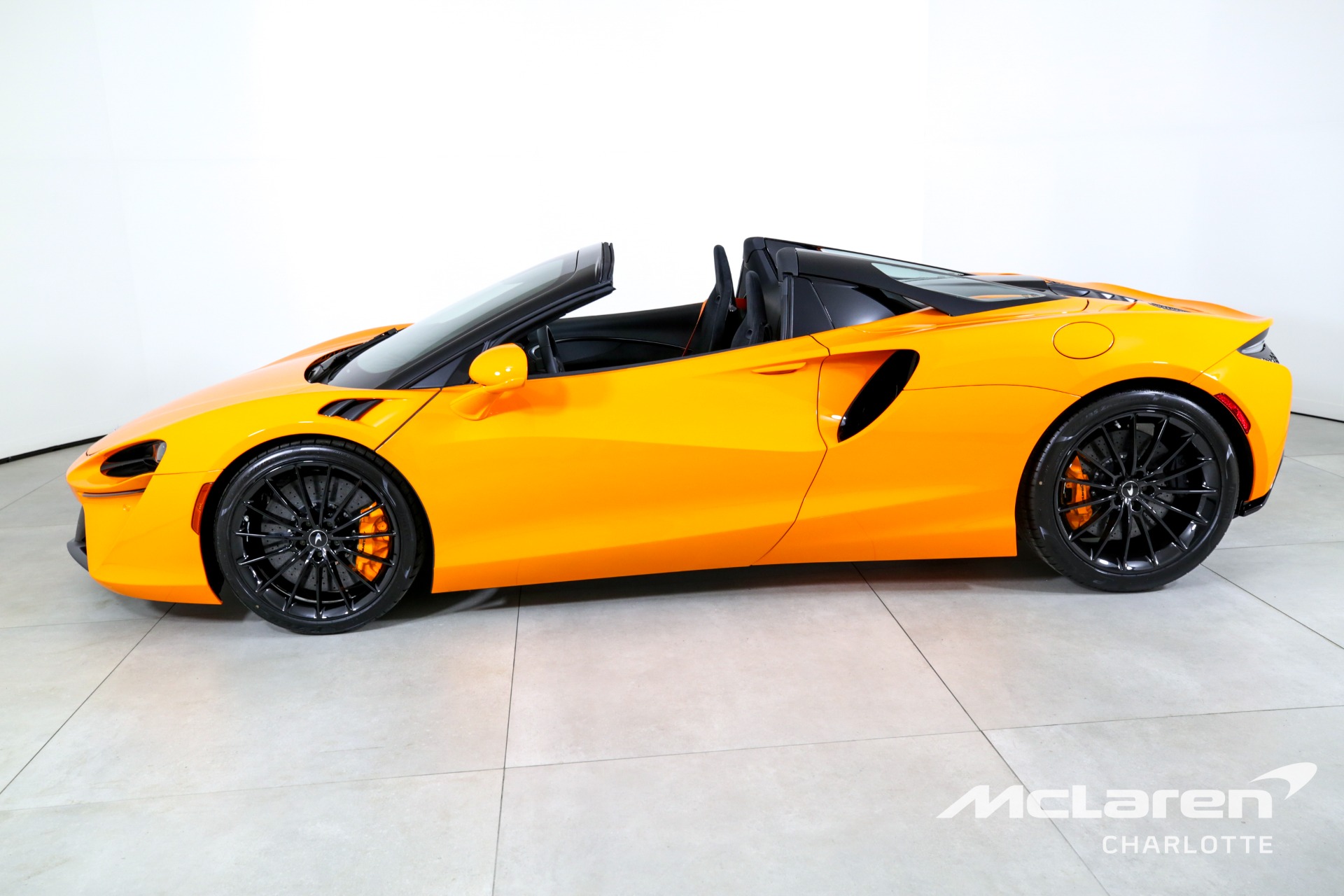 Used 2025 McLaren Artura Spider Performance | Charlotte, NC