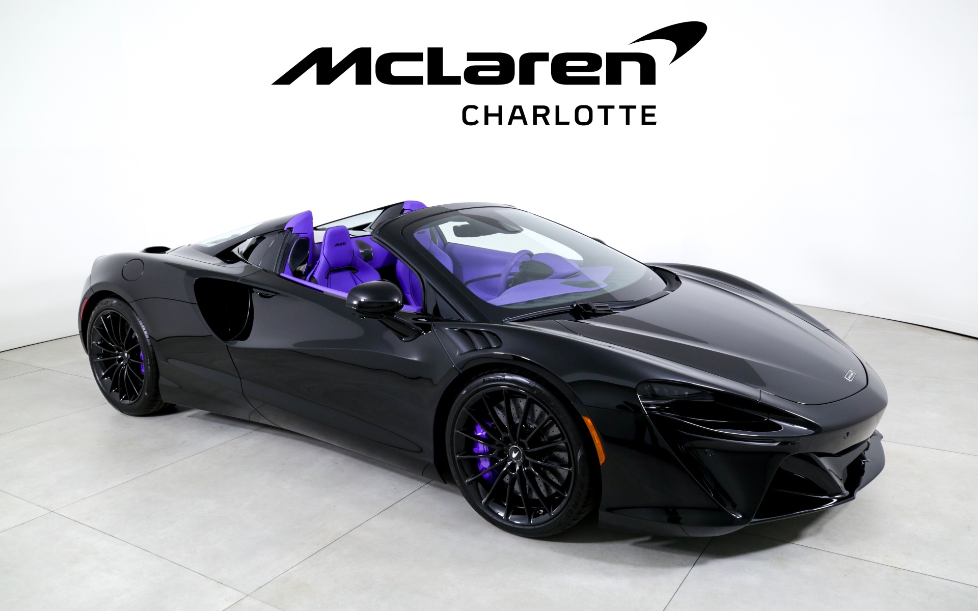 Used 2025 McLaren Artura Techlux with VIN SBM16BEA2SW003294 for sale in Charlotte, NC