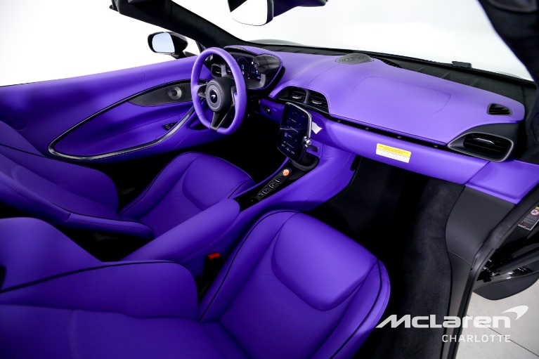 Used-2025-McLaren-Artura-Spider-TechLux