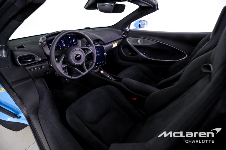 Used-2025-McLaren-Artura-Spider-TechLux