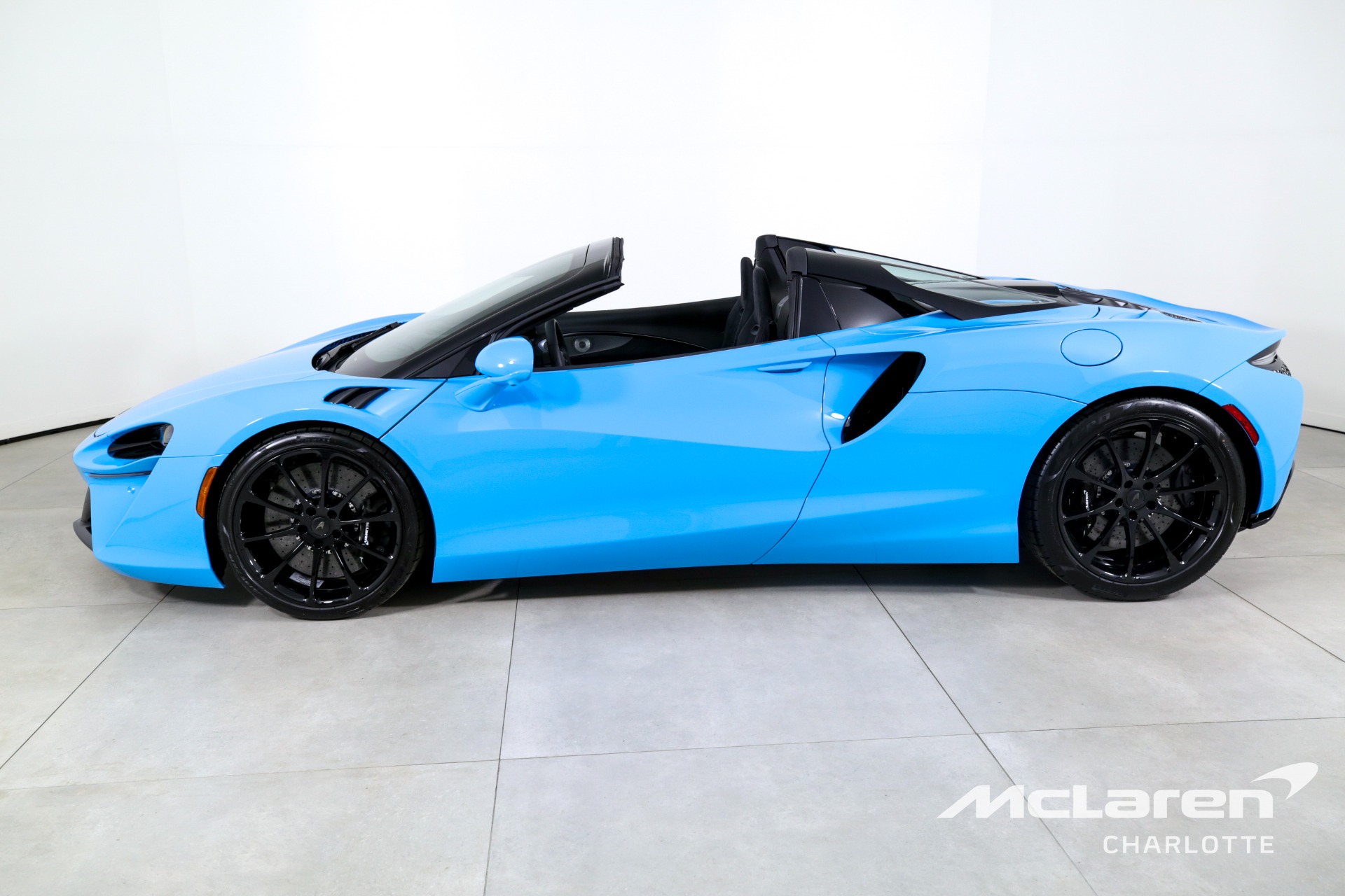 Used 2025 McLaren Artura Spider TechLux | Charlotte, NC