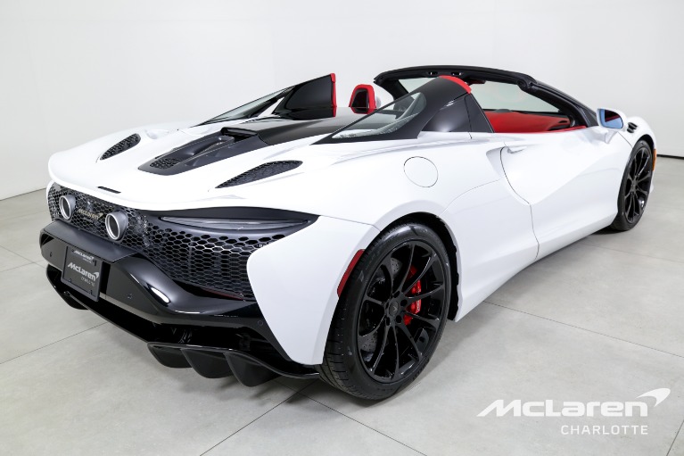New-2025-McLaren-Artura-Spider-TechLux