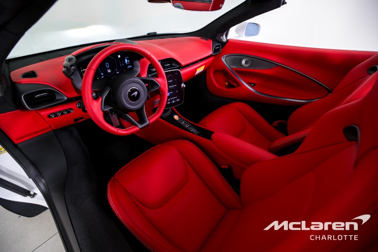 New-2025-McLaren-Artura-Spider-TechLux