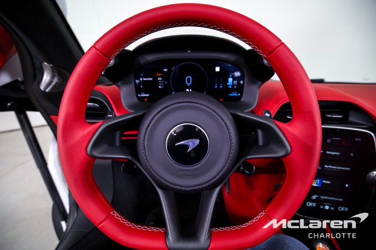 New-2025-McLaren-Artura-Spider-TechLux
