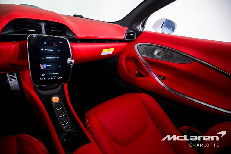 New-2025-McLaren-Artura-Spider-TechLux
