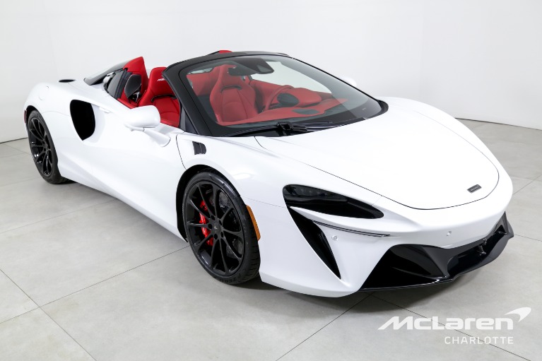 New-2025-McLaren-Artura-Spider-TechLux