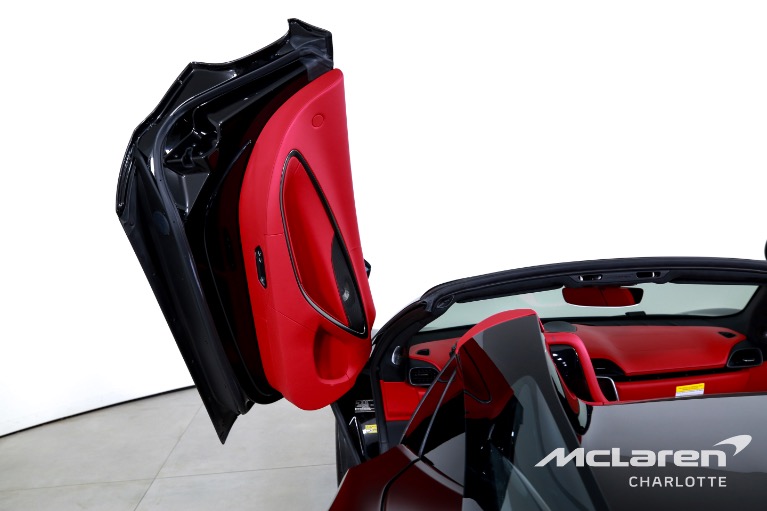Used-2025-McLaren-Artura-Spider-TechLux