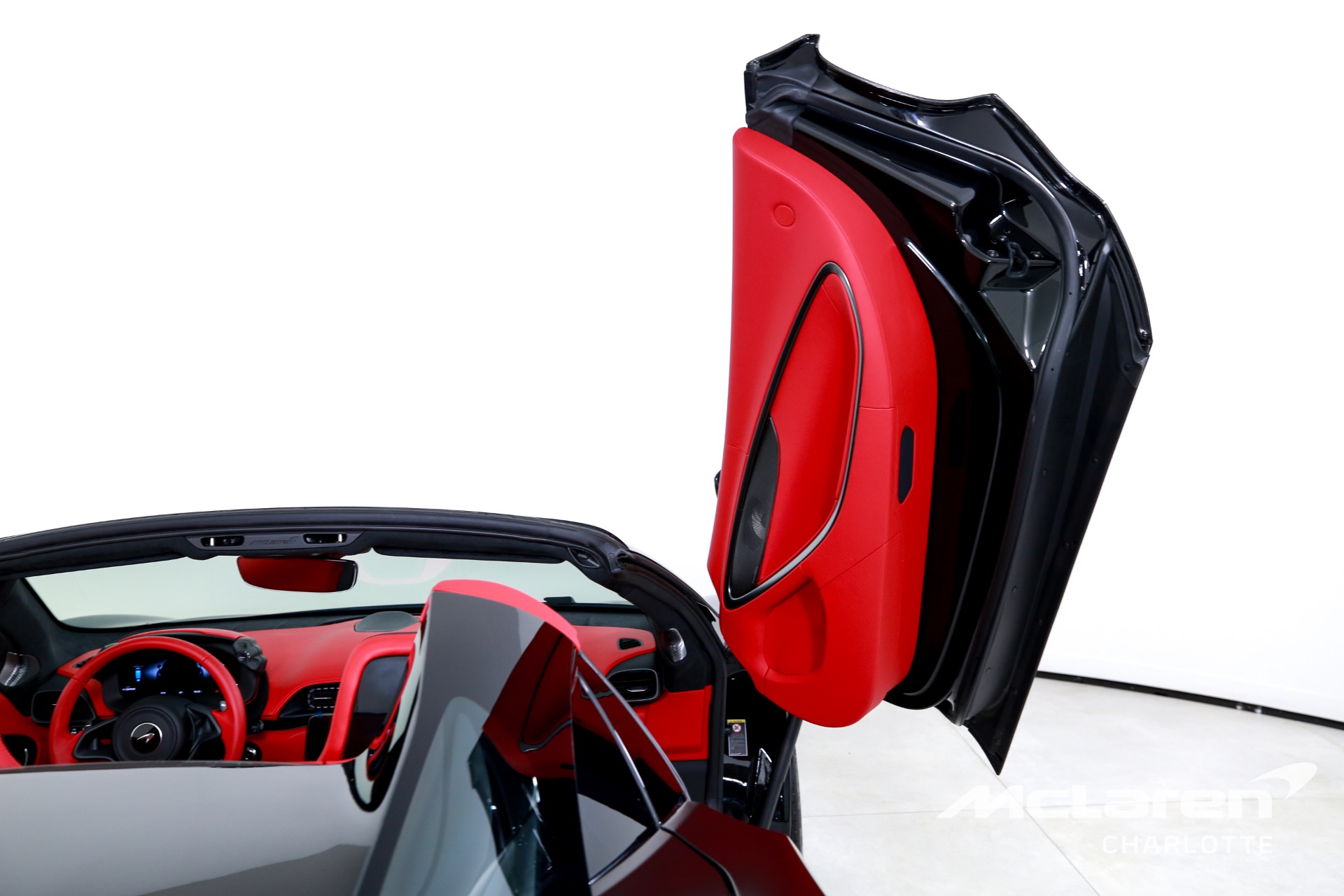 Used 2025 McLaren Artura Spider TechLux | Charlotte, NC