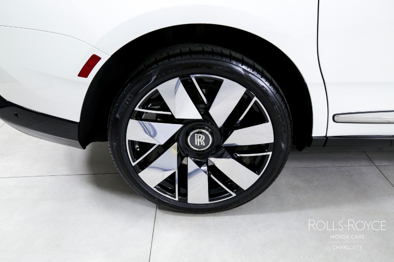 Used-2025-Rolls-Royce-Cullinan