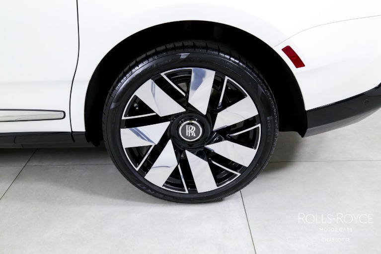 Used-2025-Rolls-Royce-Cullinan