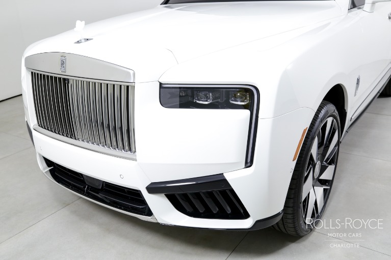 Used-2025-Rolls-Royce-Cullinan