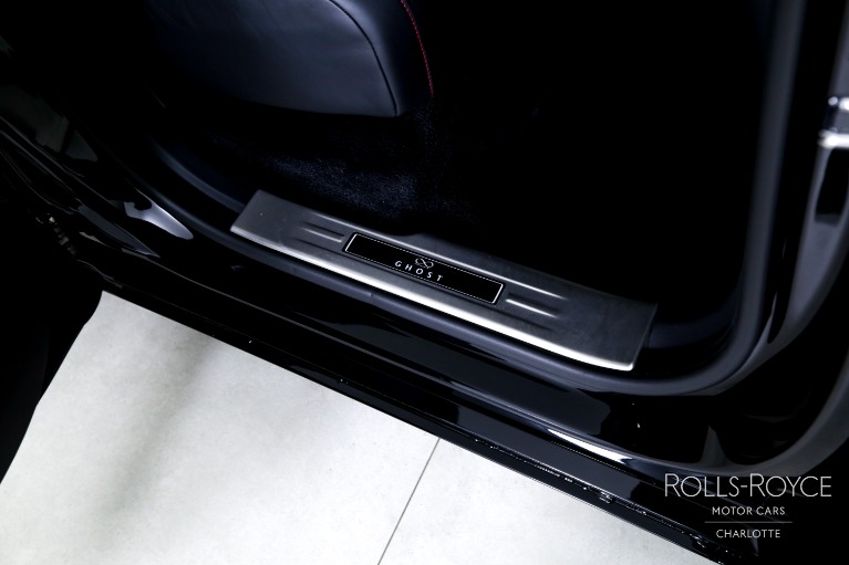 Used-2022-Rolls-Royce-Black-Badge-Ghost