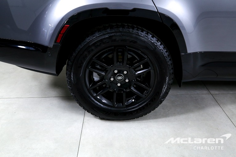 Used-2023-Land-Rover-Defender-130-X-Dynamic-SE