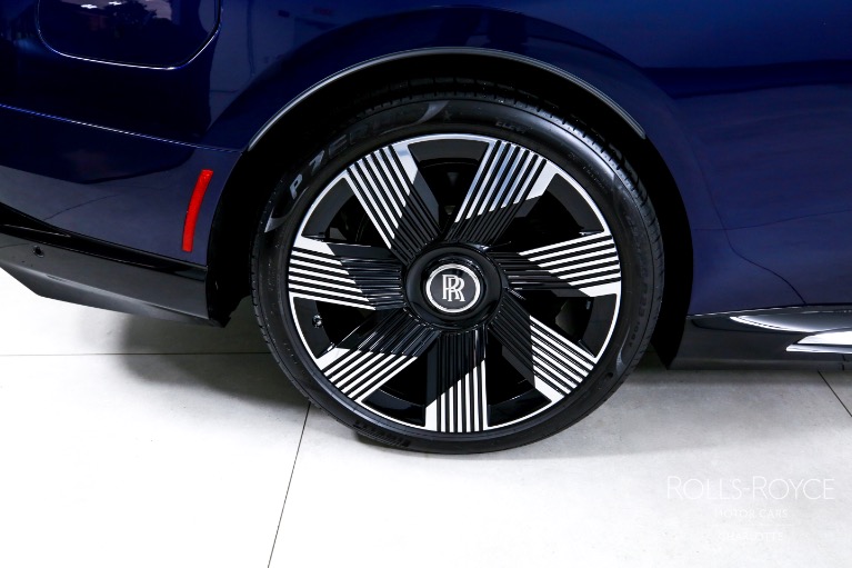 Used-2024-Rolls-Royce-Spectre