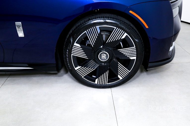 Used-2024-Rolls-Royce-Spectre