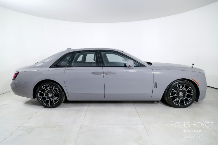 Used-2024-Rolls-Royce-Black-Badge-Ghost