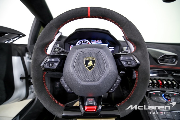 Used-2018-Lamborghini-Huracan-LP-640-4-Performante-Spyder