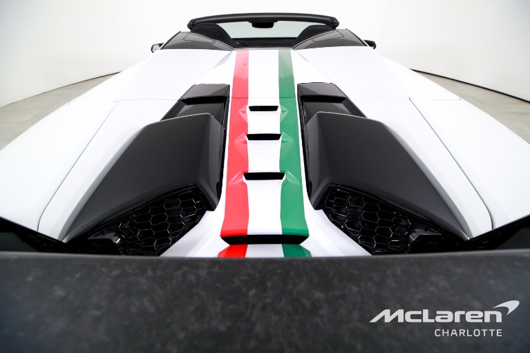 Used-2018-Lamborghini-Huracan-LP-640-4-Performante-Spyder