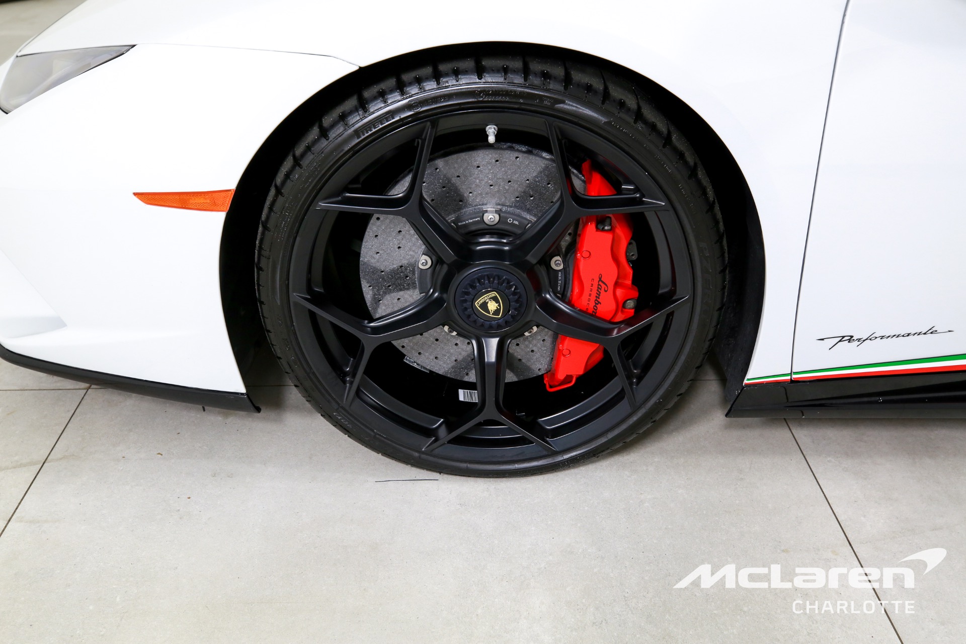 Used 2018 Lamborghini Huracan LP 640-4 Performante Spyder | Charlotte, NC