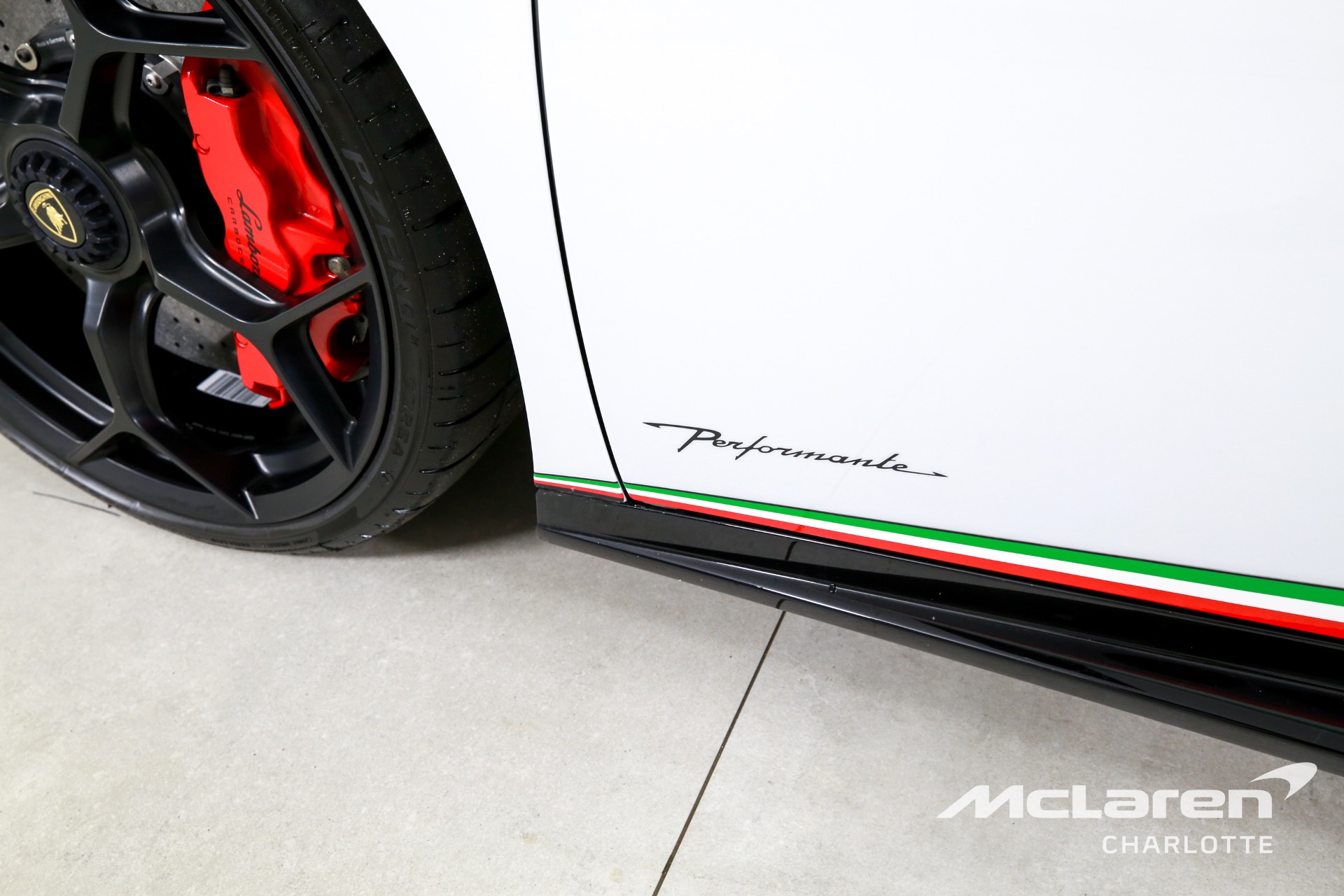 Used 2018 Lamborghini Huracan LP 640-4 Performante Spyder | Charlotte, NC