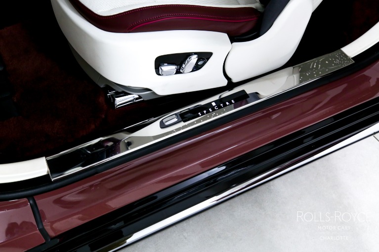 Used-2024-Rolls-Royce-Spectre