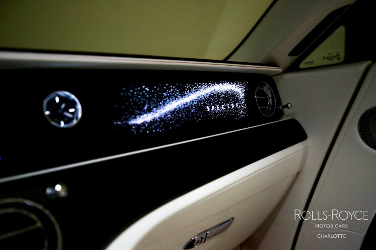 Used-2024-Rolls-Royce-Spectre