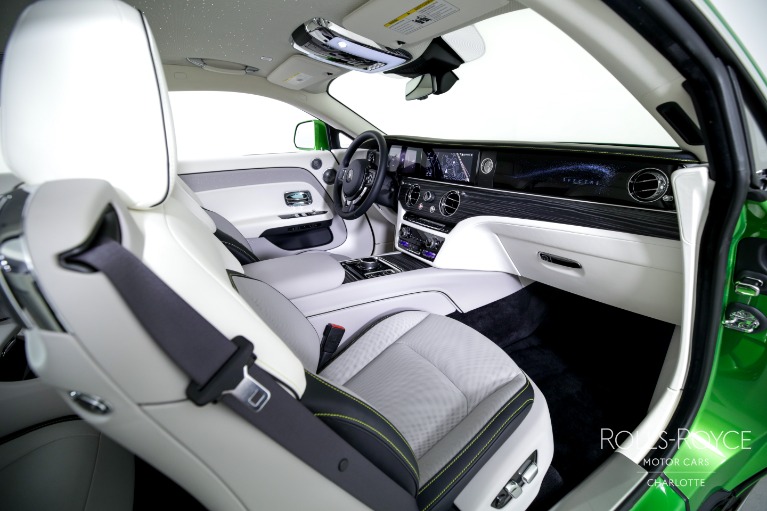 Used-2024-Rolls-Royce-Spectre
