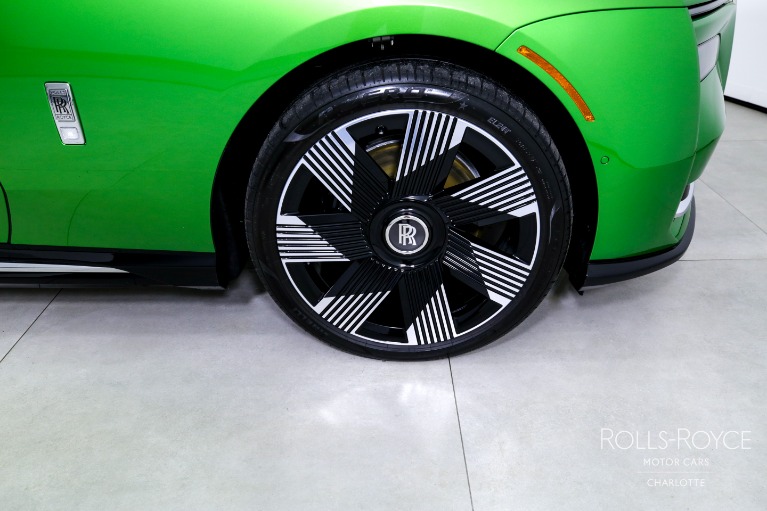 Used-2024-Rolls-Royce-Spectre
