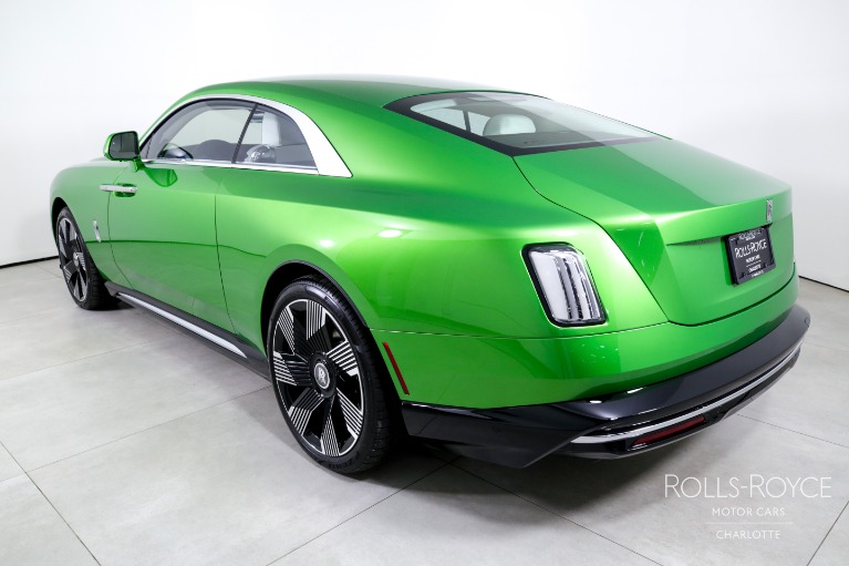 Used-2024-Rolls-Royce-Spectre