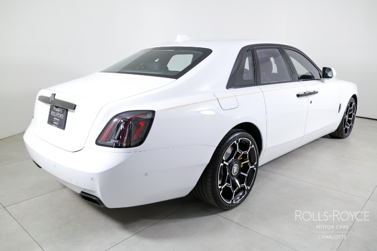 New-2025-Rolls-Royce-Black-Badge-Ghost