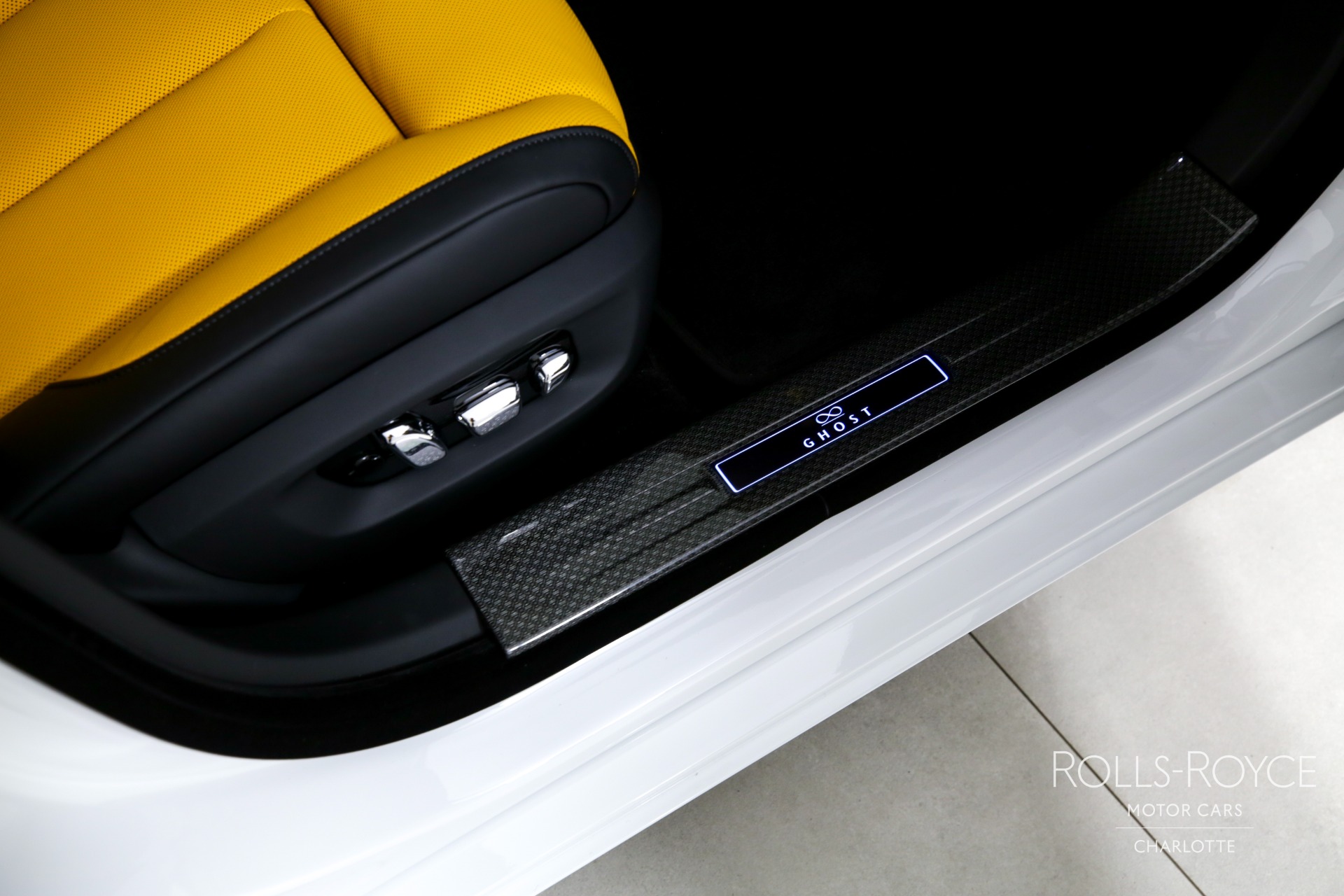 New 2025 Rolls-Royce Black Badge Ghost | Charlotte, NC