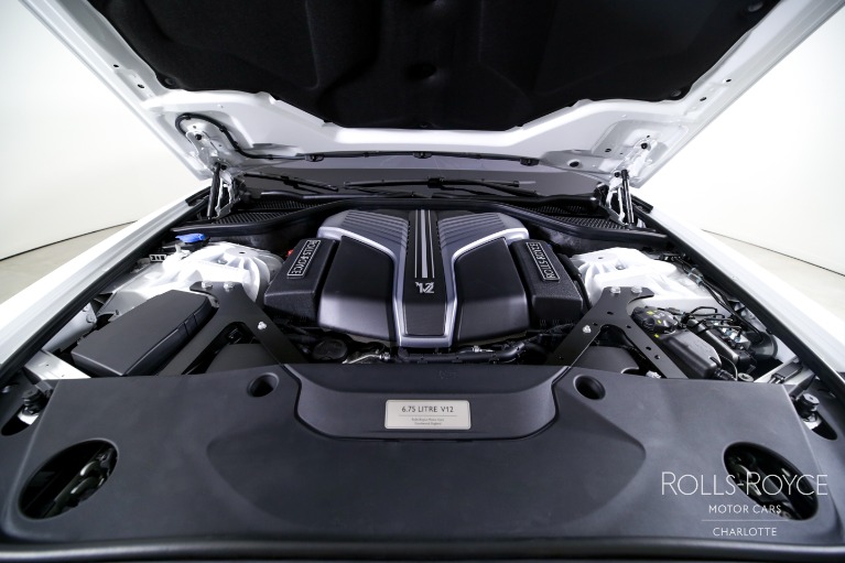 New-2025-Rolls-Royce-Black-Badge-Ghost