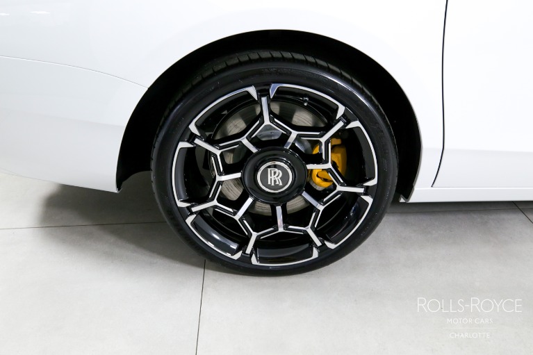 New-2025-Rolls-Royce-Black-Badge-Ghost