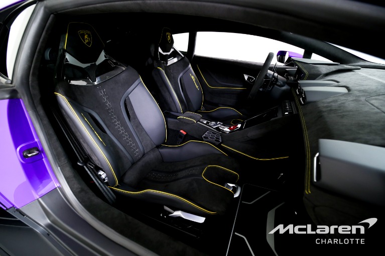 Used-2024-Lamborghini-Huracan-Sterrato
