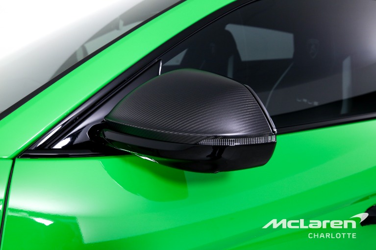 Used-2023-Lamborghini-Urus-Performante