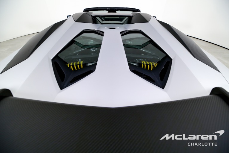 Used-2017-Lamborghini-Aventador-LP-750-4-SV