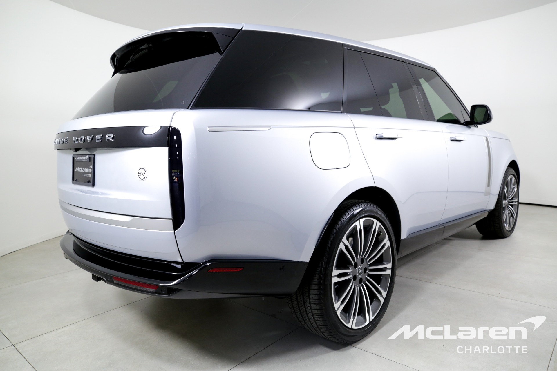 Used 2024 Land Rover Range Rover P615 SV | Charlotte, NC