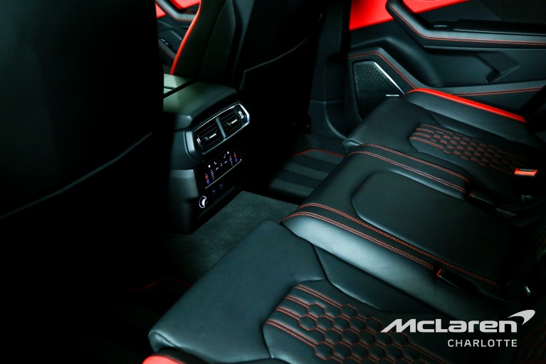 Used-2023-Lamborghini-Urus-S