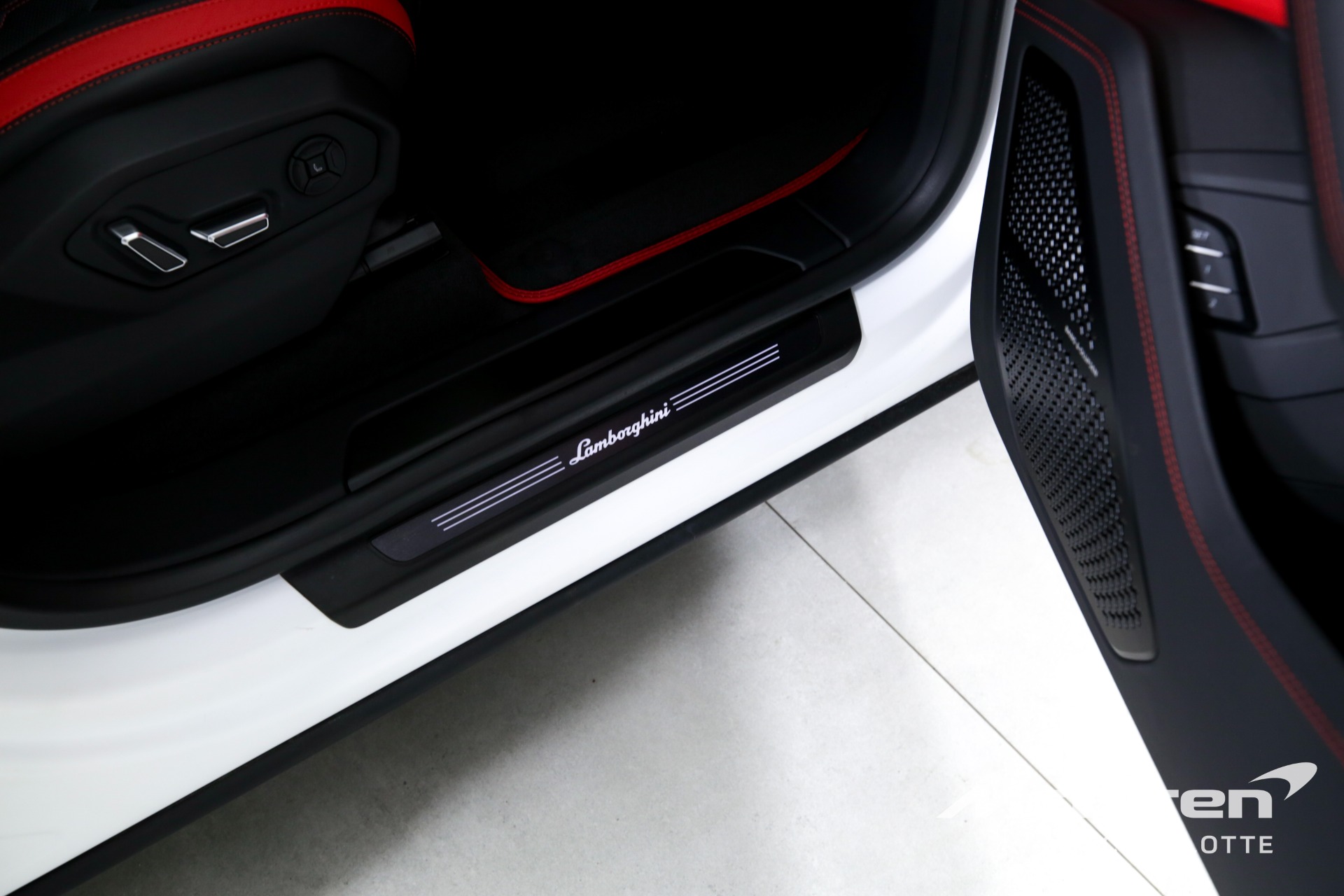 Used 2023 Lamborghini Urus S | Charlotte, NC