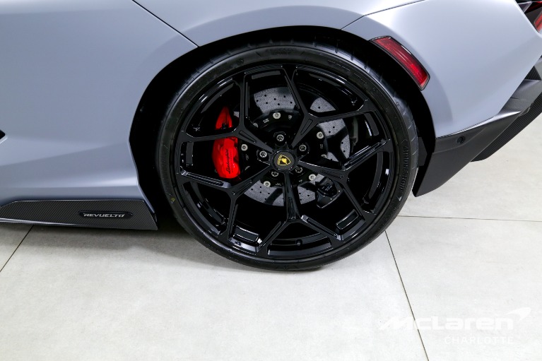 Used-2024-Lamborghini-Revuelto